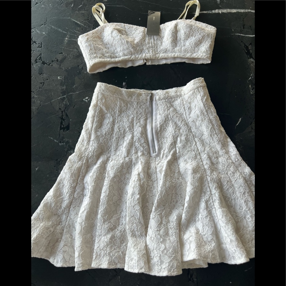 BCBG lace set - Picture 2 of 5